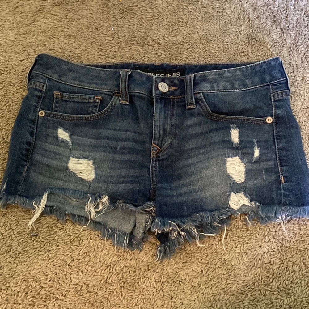 Low rise shorts